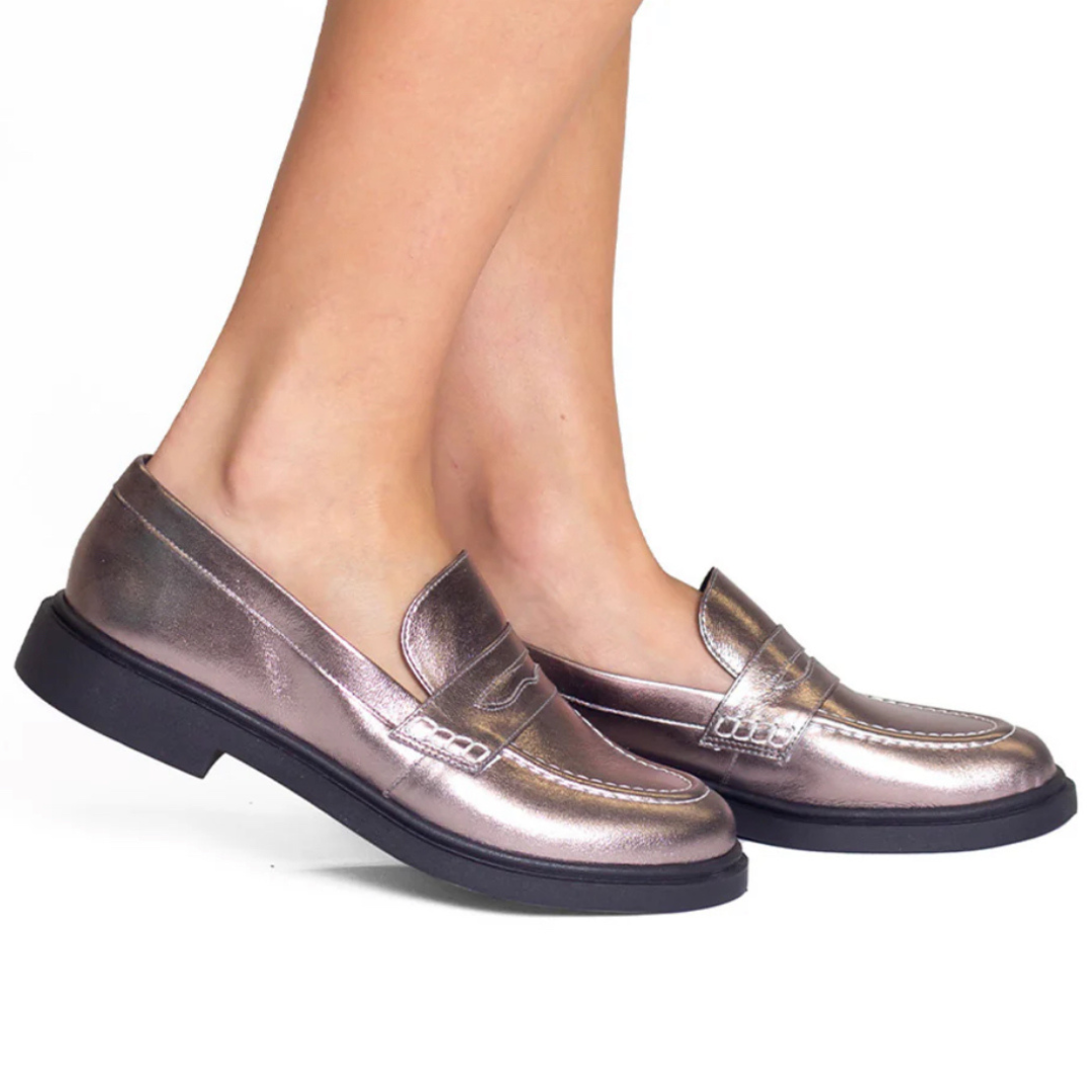 Gleam Loafers
